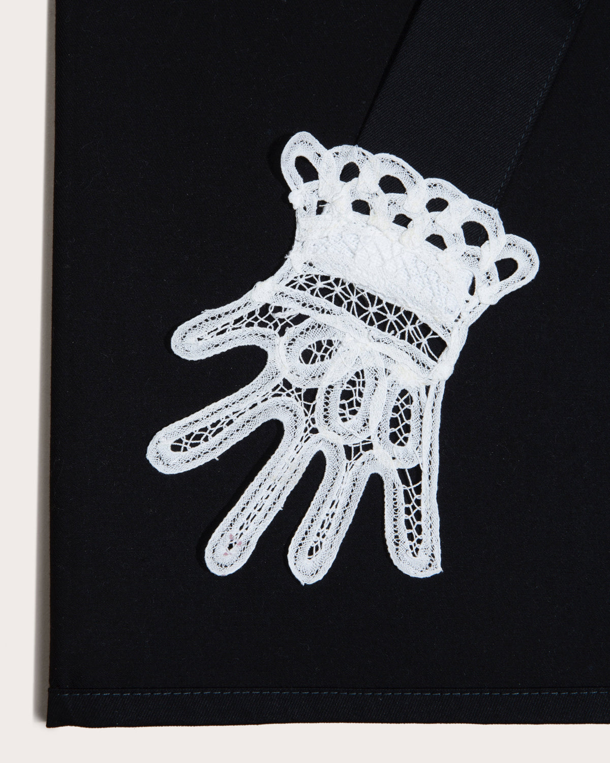 Personalized Lace Hands Apron, Gohar World – alternate view