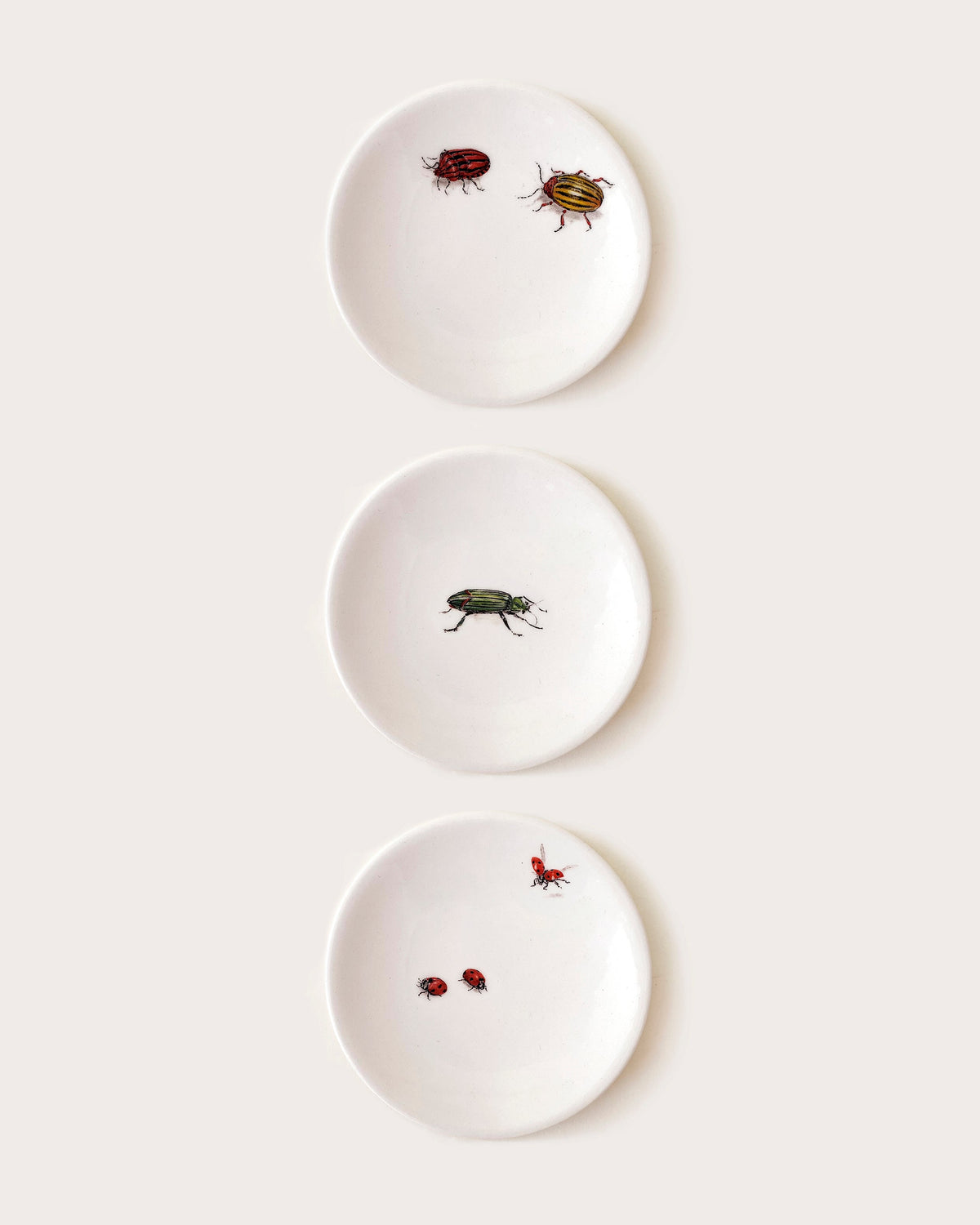 Bug Trompe L'oeil Tiny Plate, Gohar World – alternate view