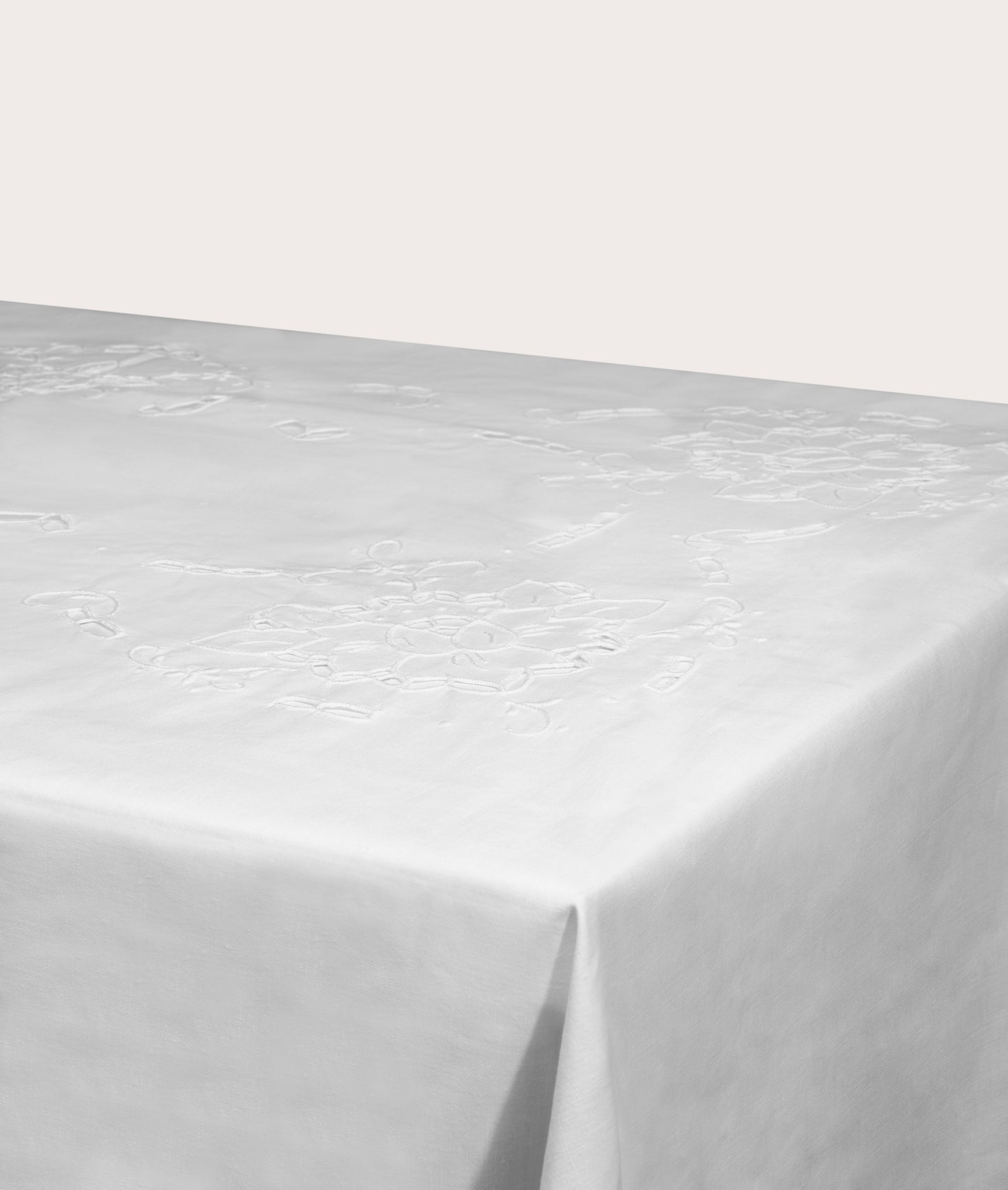 Embroidered Lace Tablecloth with Six Napkins, Rose
