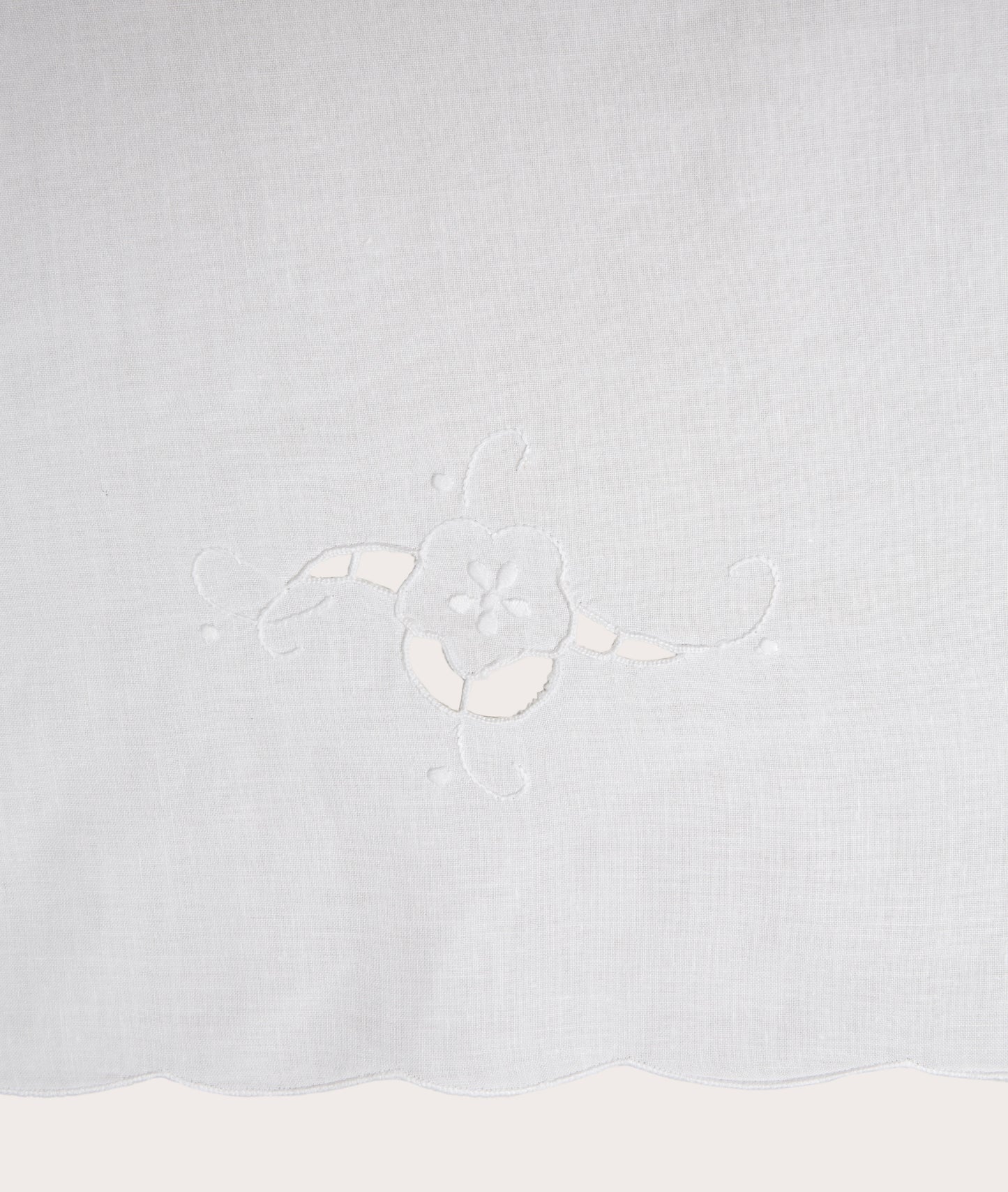 Embroidered Lace Tablecloth with Six Napkins, Rose