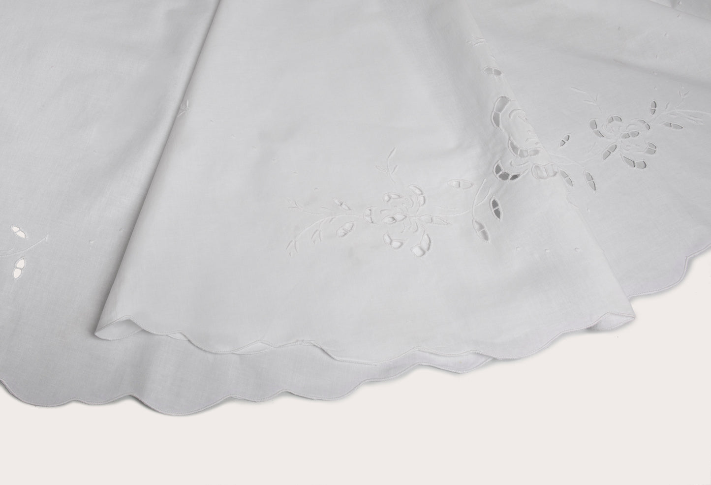 Embroidered Lace Tablecloth with Eight Napkins, Camelia