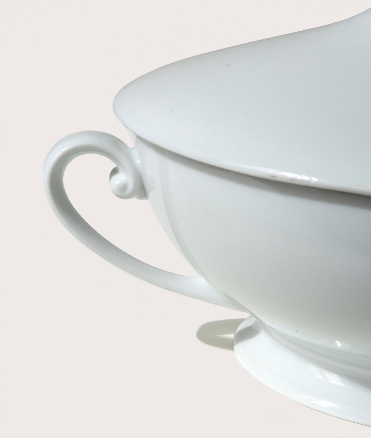 Round Tureen