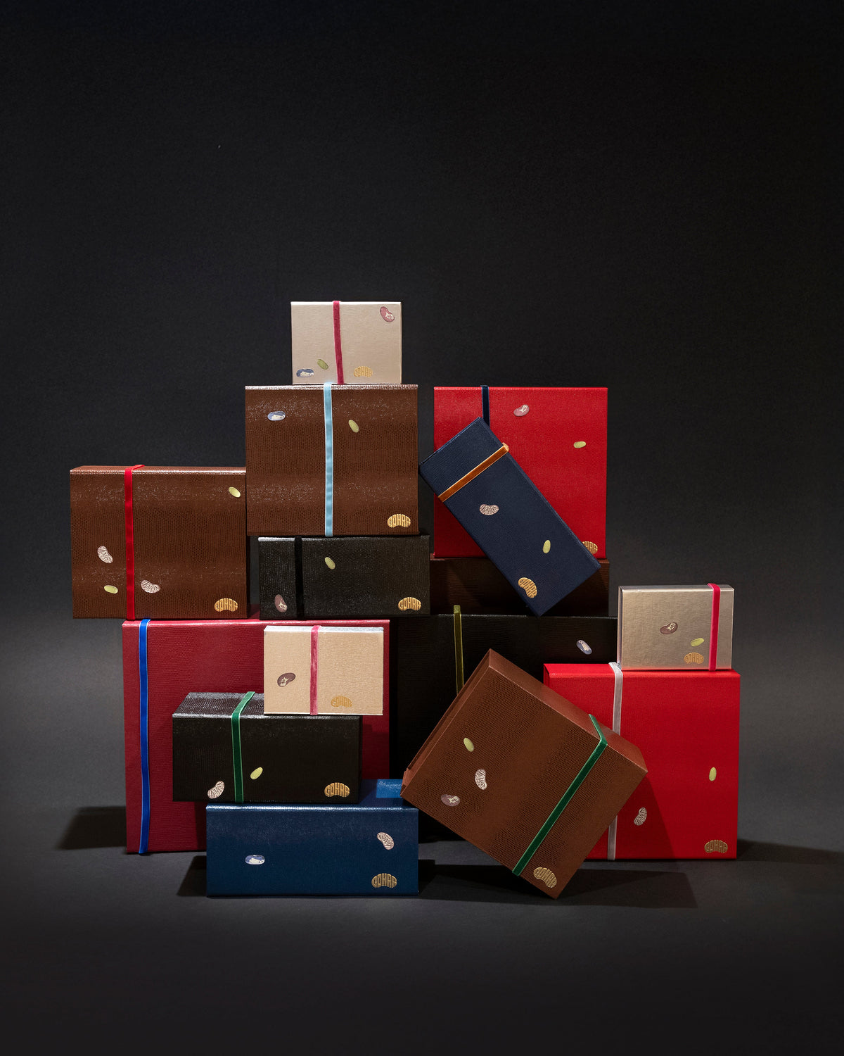 Host with the Most Gift Set, Gohar World – alternate view