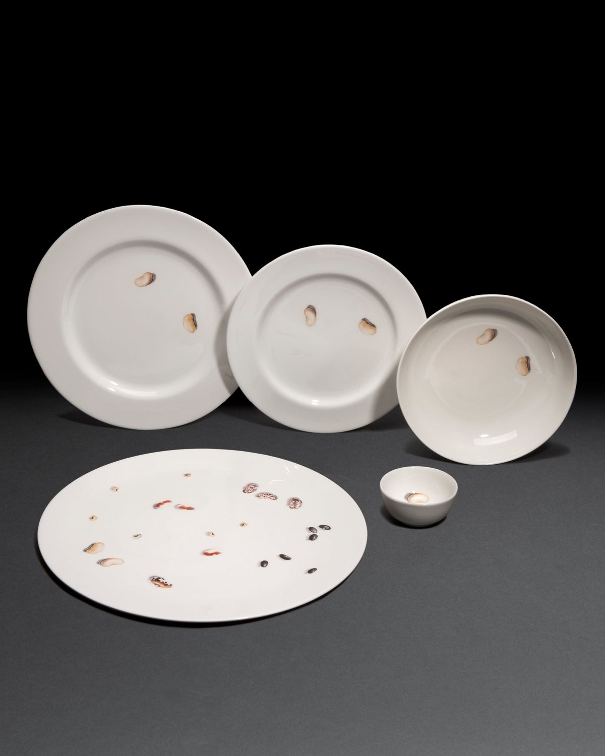 Bean Trompe L'oeil Dinner Plate, Gohar World – alternate view