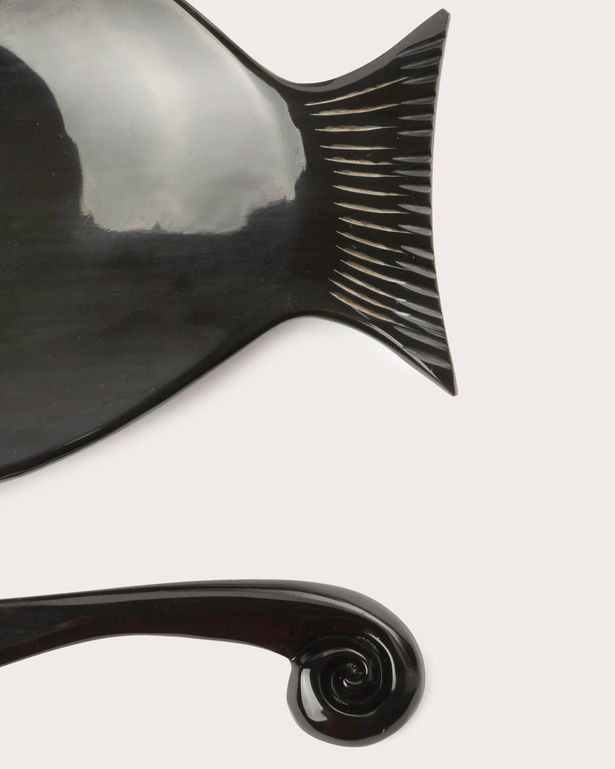 Butter Dish and Knife Duet, Horn