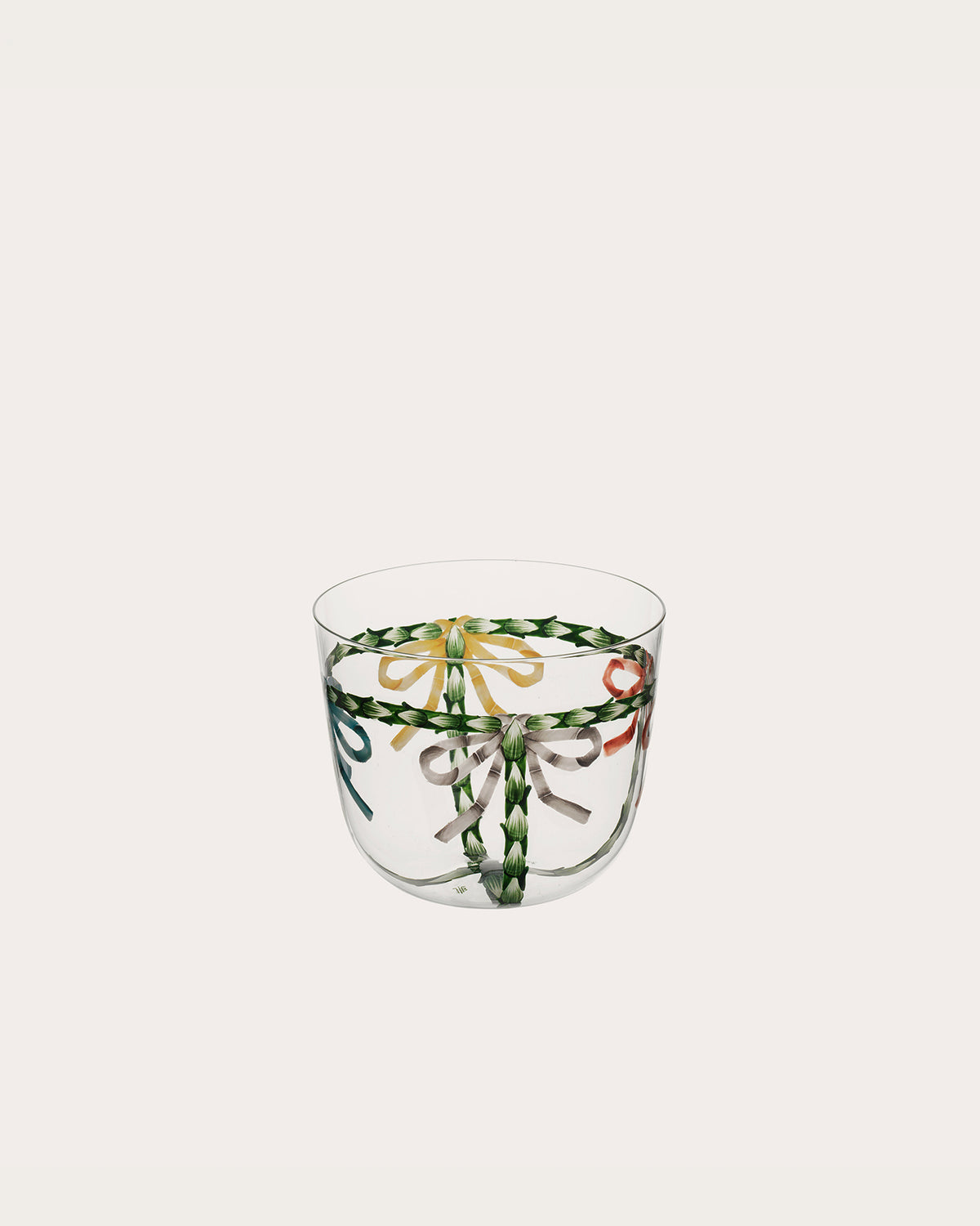 Alpha Tumbler, Bow