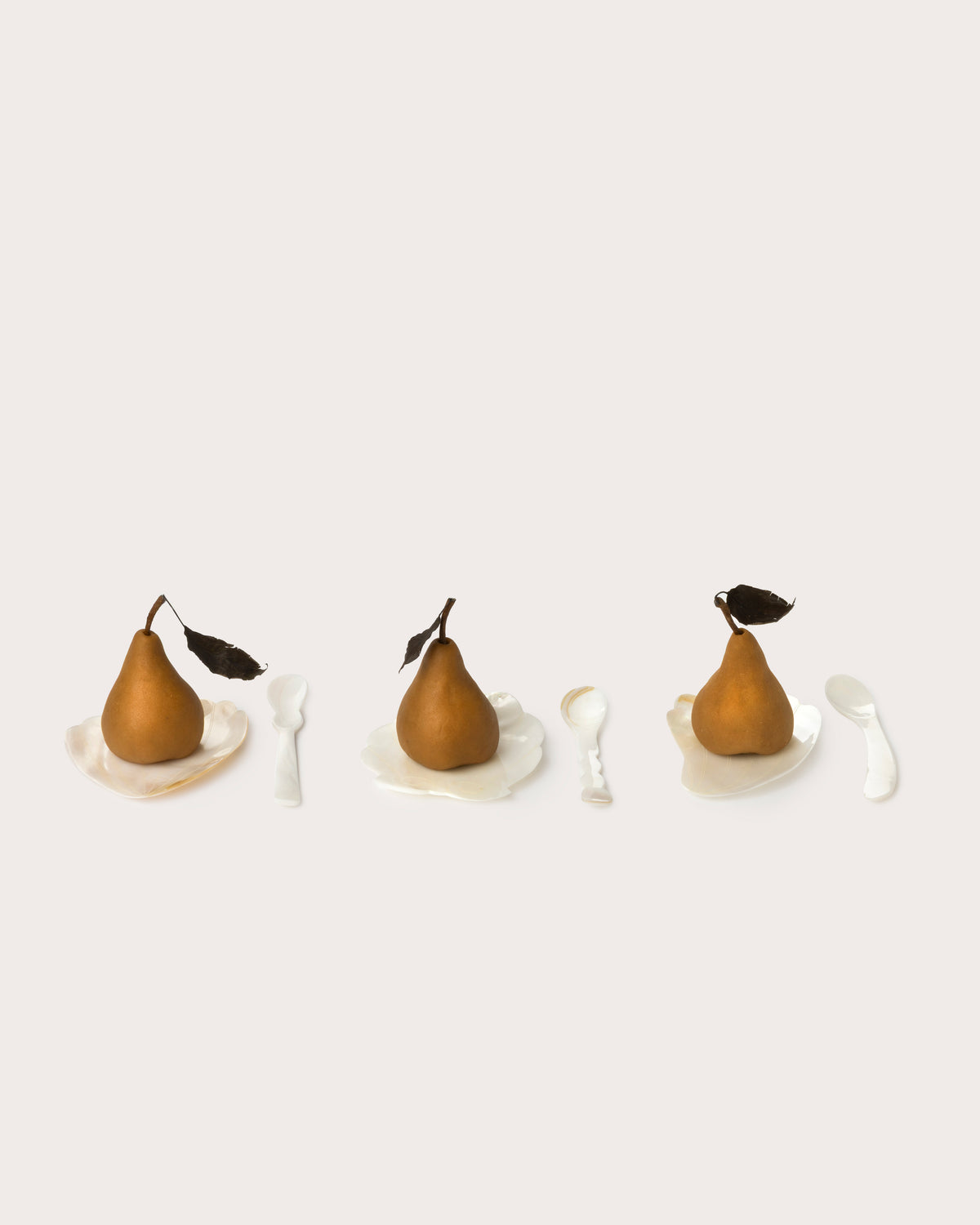 Shell Six Piece Dish & Spoon Set, Mother of Pearl