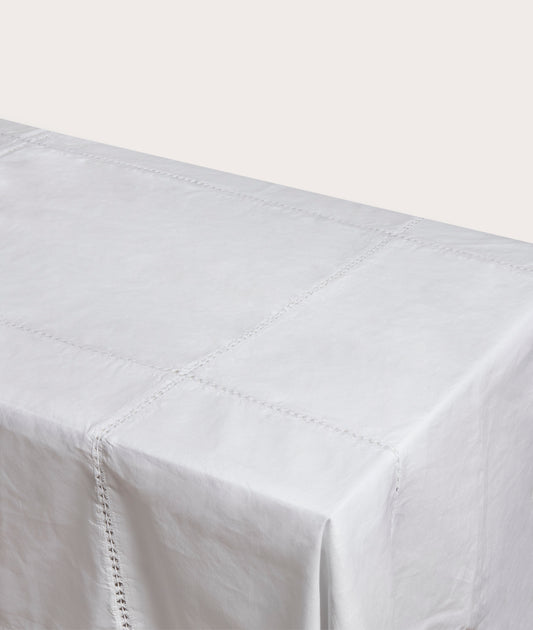 Yuki Tablecloth with Hemstitch