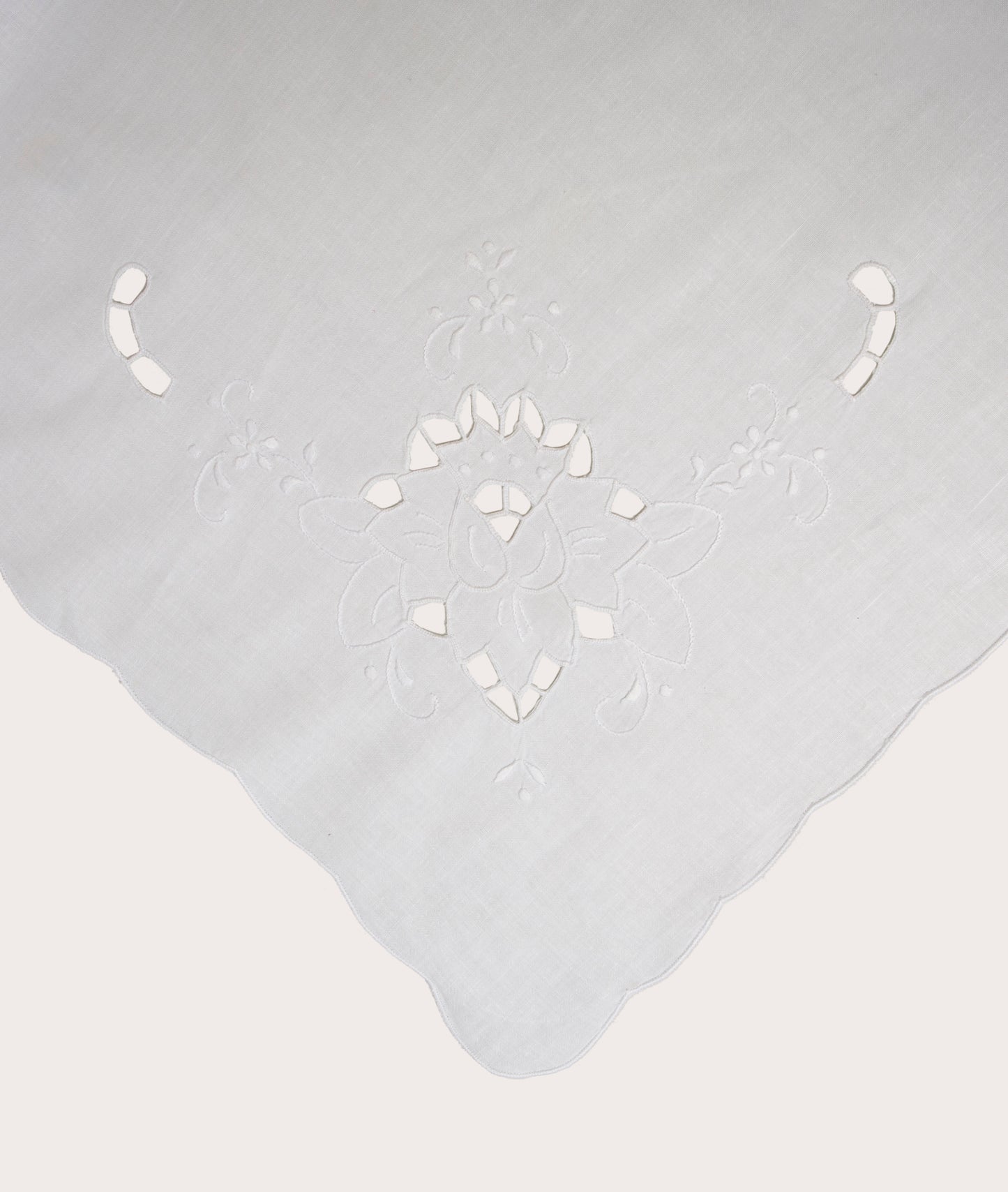 Embroidered Lace Tablecloth with Six Napkins, Rose