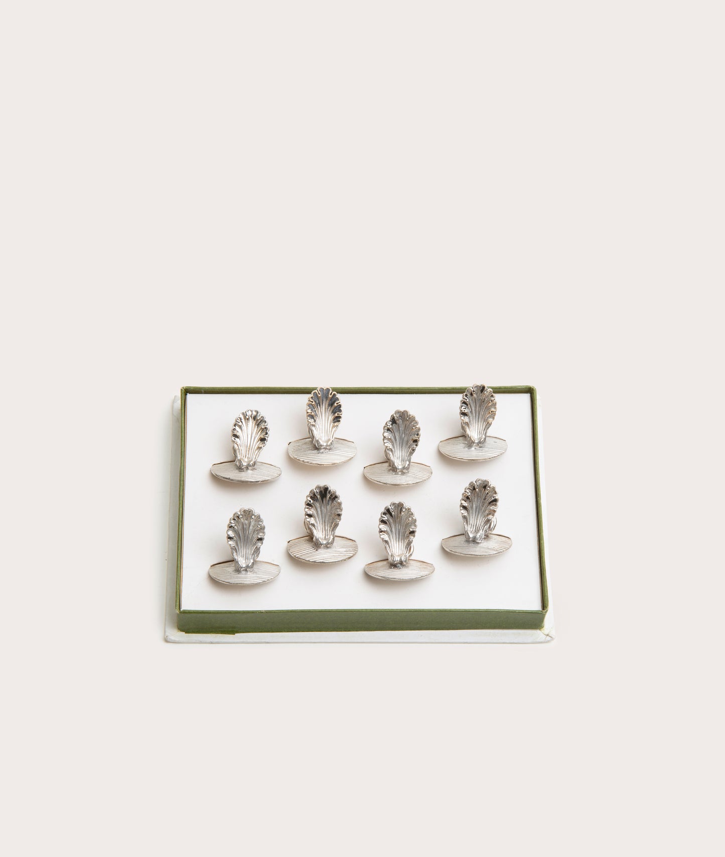 Place Card Holder, Silver Shell Set