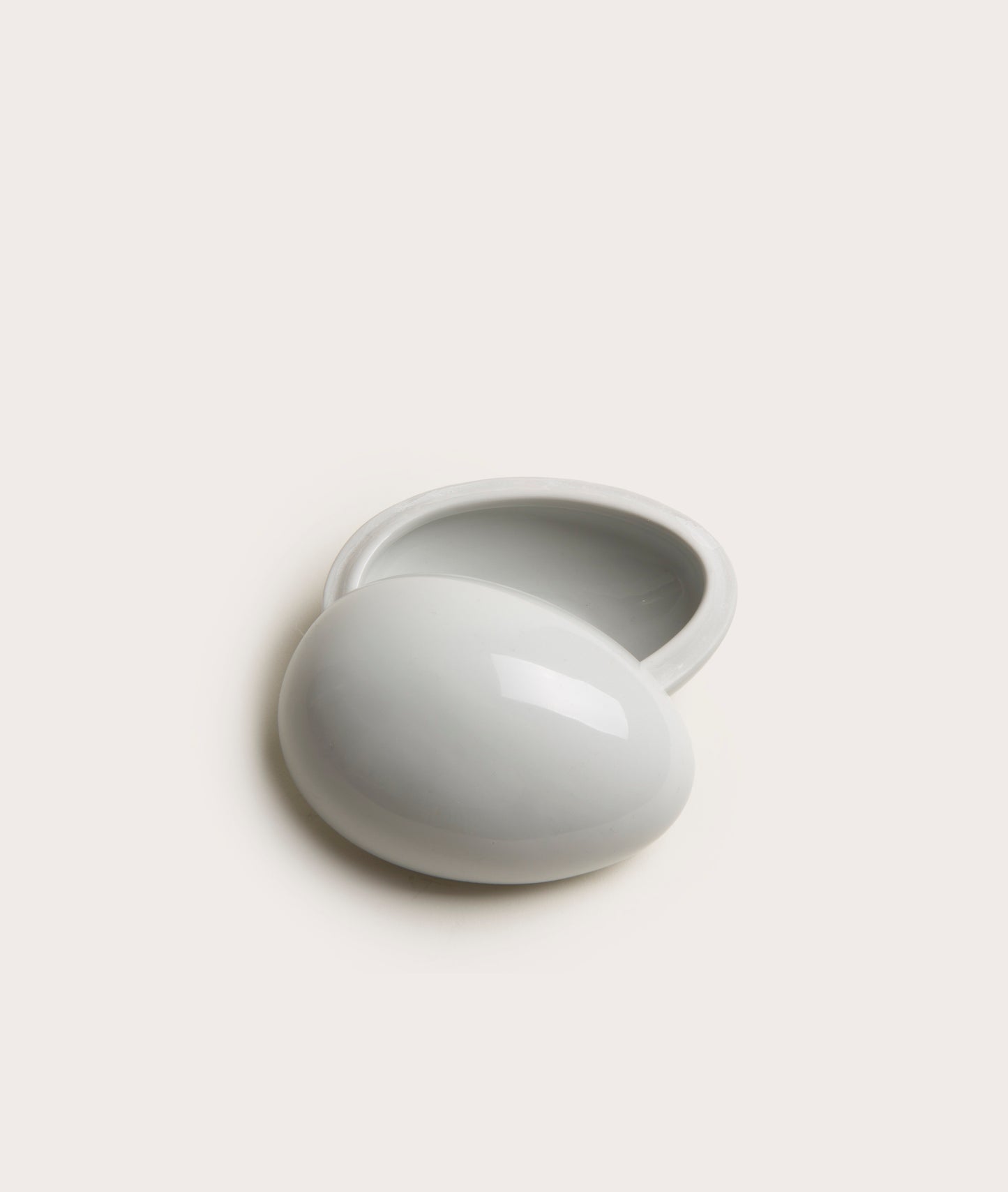 Egg Dish, Porcelain