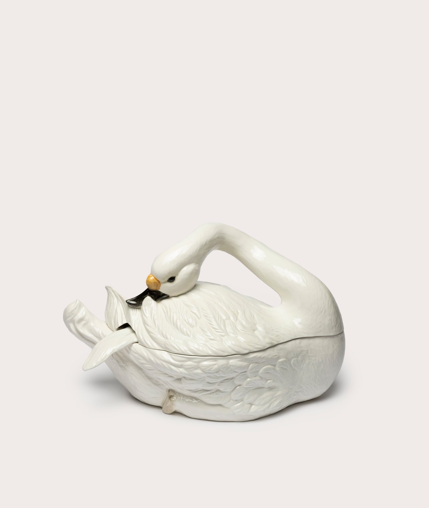 Swan Tureen, Jen