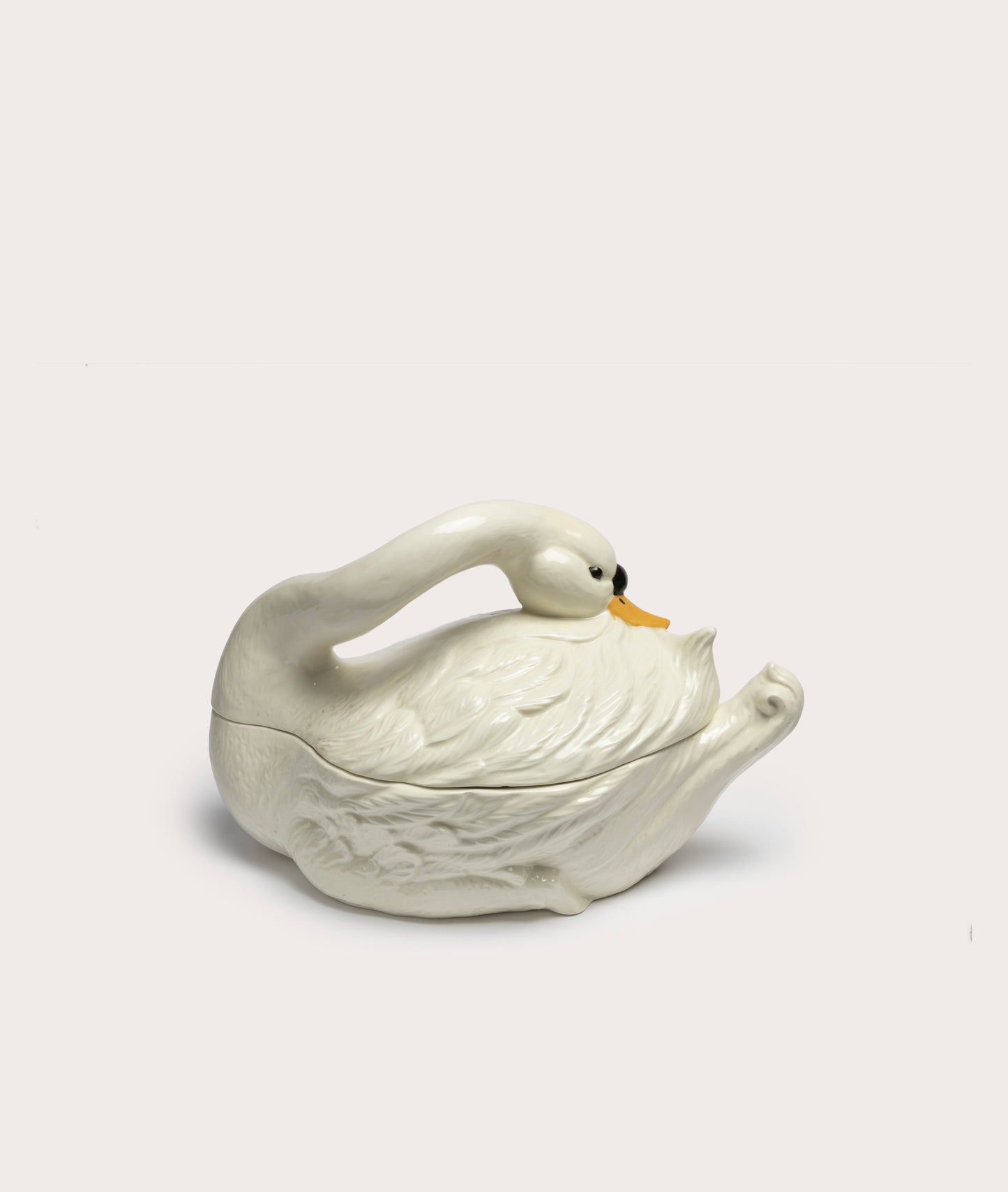 Swan Tureen, Luce